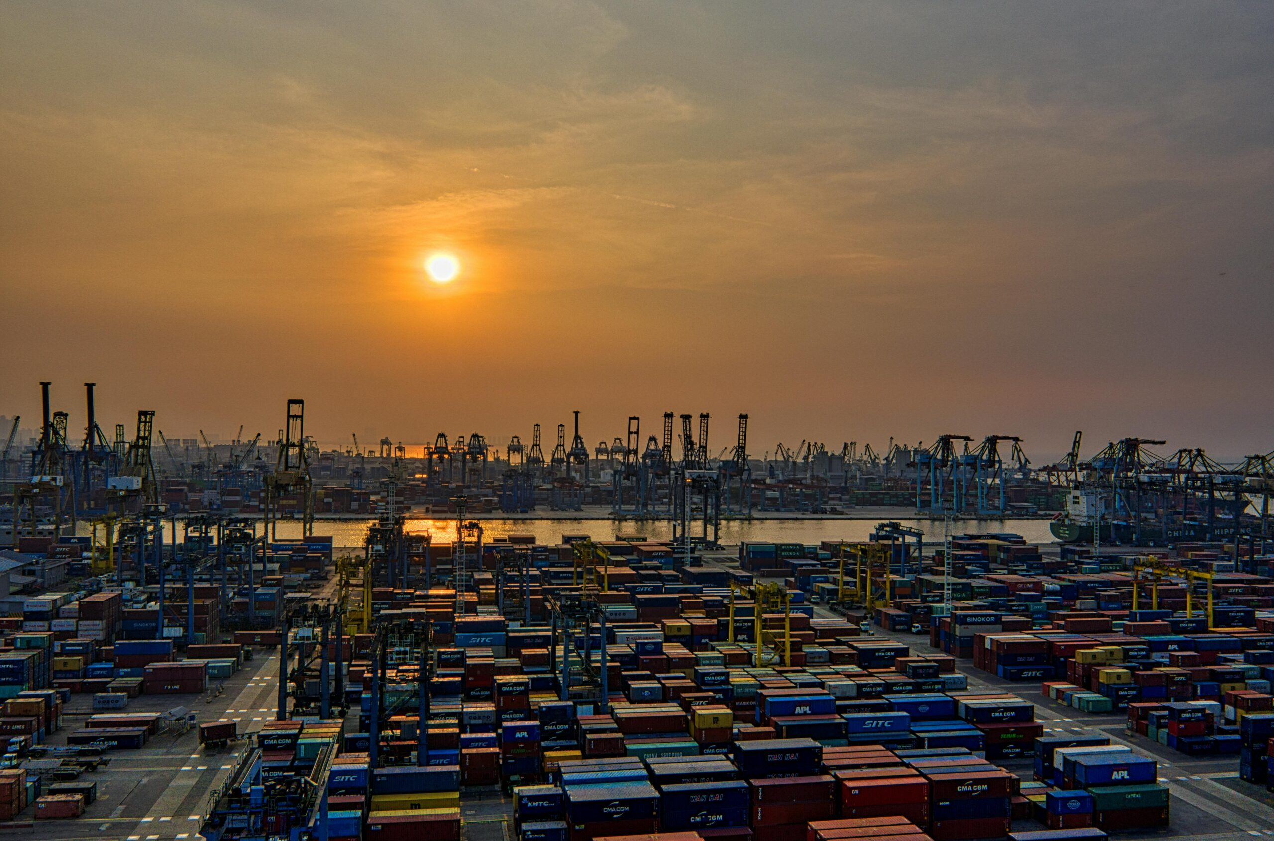 How to Reduce Shipping Costs in International Trade